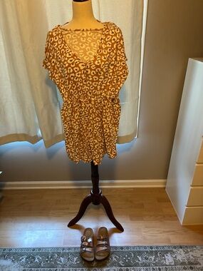 Women’s Short Sleeve V-Neck Leopard Print Short Dress